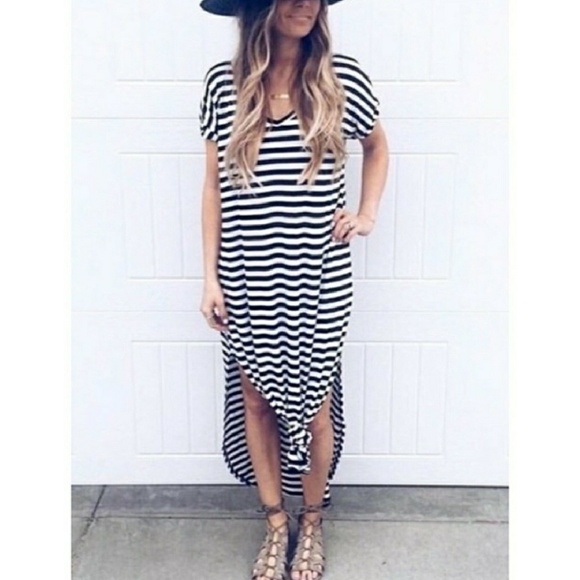 ❣Striped Black & White Maxi Dress❣ - Picture 2 of 4